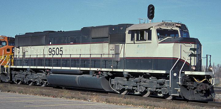 BN 9505 - SD70MAC.jpg